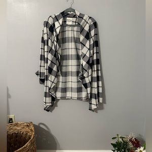 Black Flannel, Large